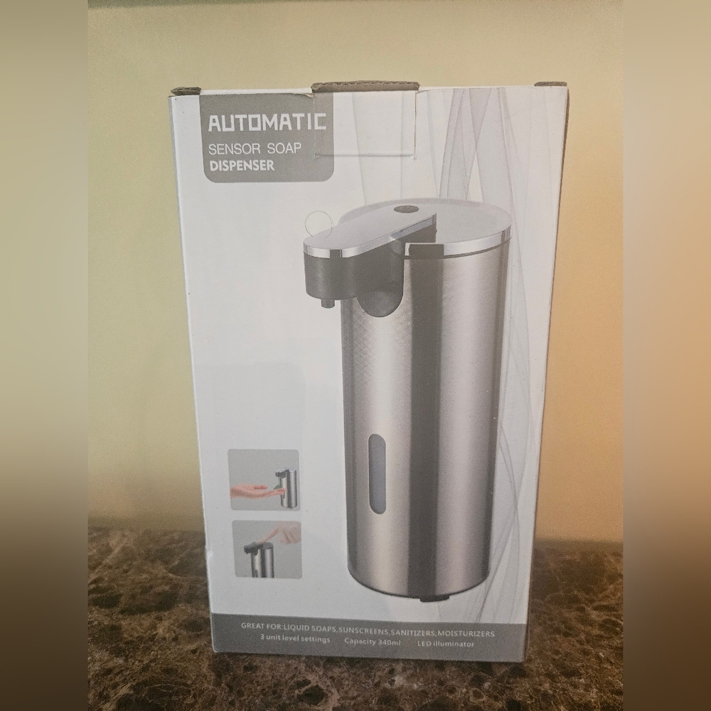 NWT Automatic Sensor Soap Dispenser Touchless Adjustable Volume Battery - Silver